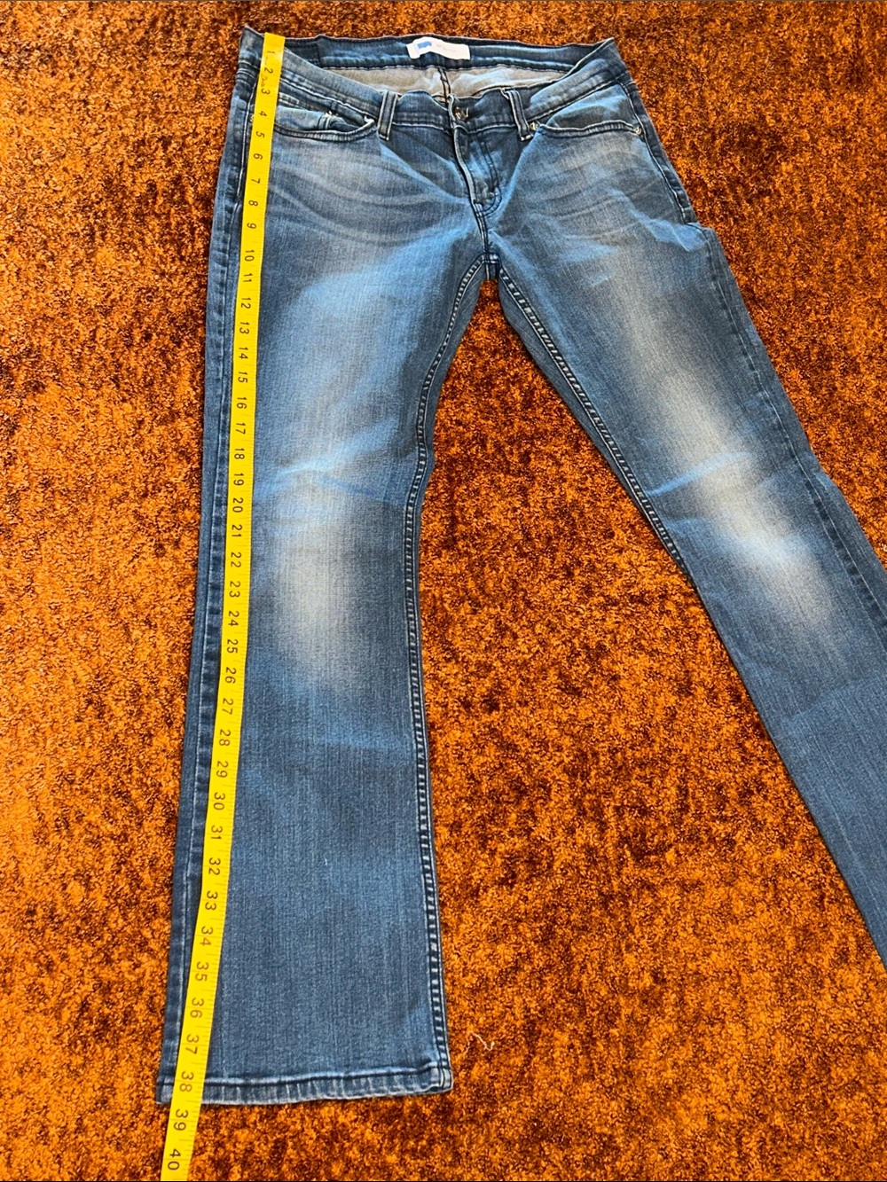 Levi's Women's Boot Cut Jeans in Faded Blue Denim - Picture 3 of 10